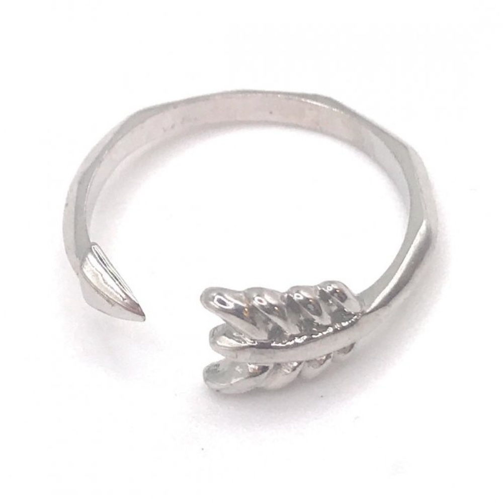 Stella & Dot Gilded Arrow Ring - Silver SM-MD